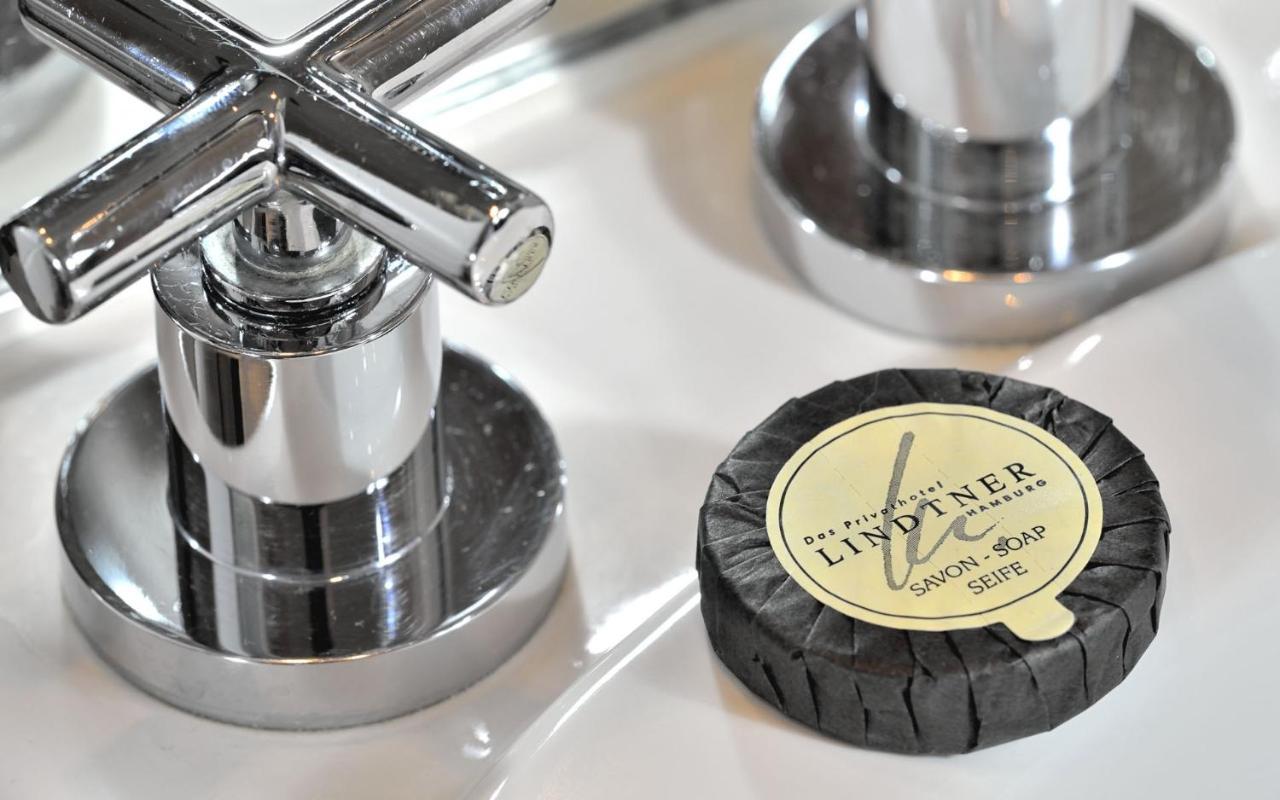 Privathotel Lindtner Хамбург Екстериор снимка Soap in a soap dish