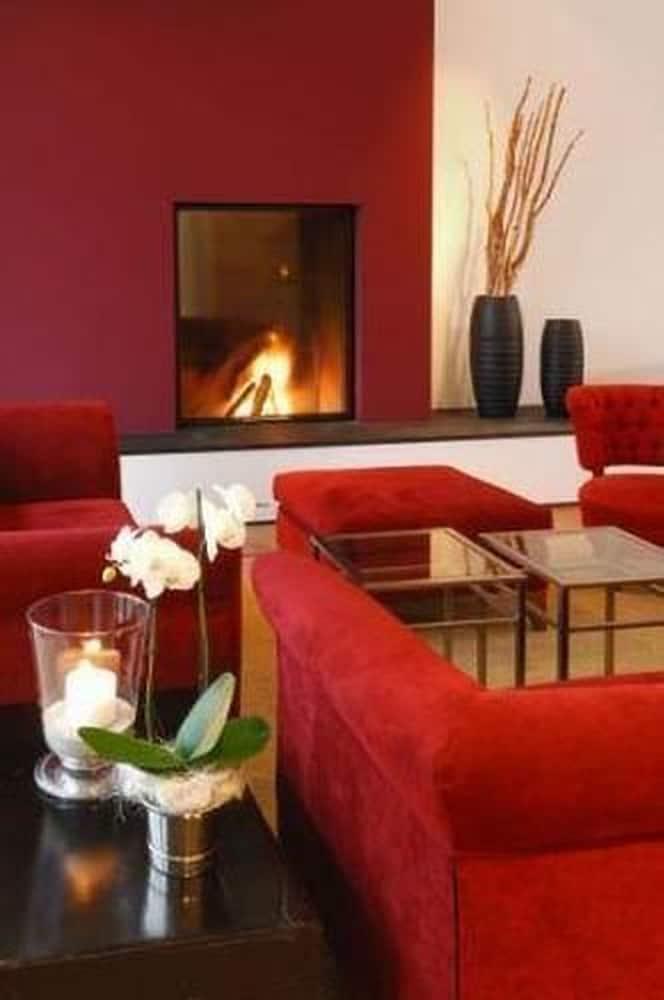 Privathotel Lindtner Хамбург Интериор снимка A fireplace in a home